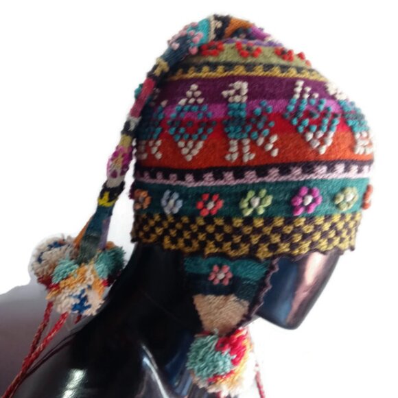 Chullo Unisex Hand Woven Wool Hat, Sheep Geometric Design, Cusco Winter